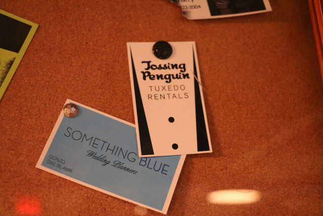 File:PizzeRizzo bulletin board 14.jpg