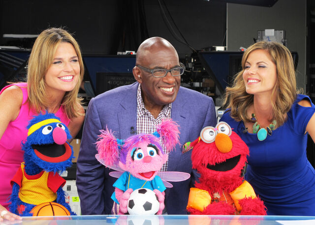 File:GroverAbbyElmo-TheTodayShow-(08.09.2012).jpg