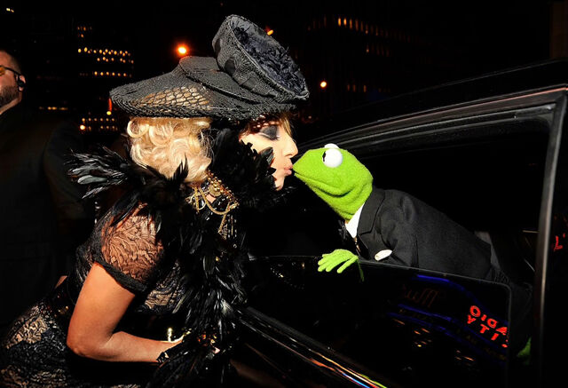 File:Lady gaga kermit.jpg