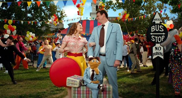 File:Muppets2011Trailer02-05.jpg