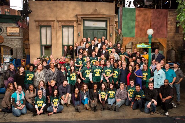 File:Season44-CastAndCrew.jpg