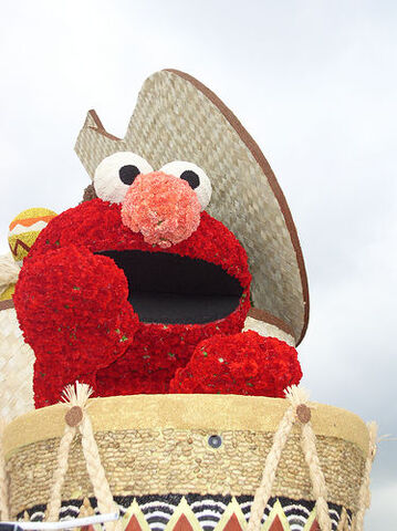 File:Roseparade2005b.jpg