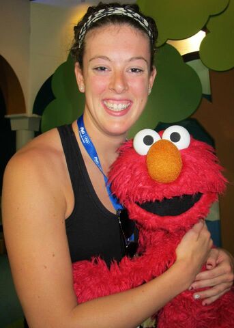 File:AllisonSchmittElmo.jpg