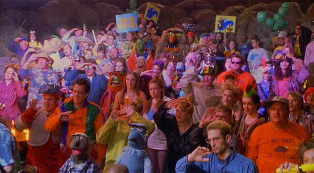 File:MFS-CapeDoomSpectators.jpg