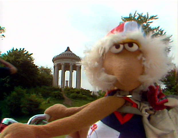 File:DieFraggles-UncleTravelingMatt-Ep306a.png