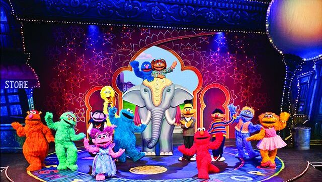 File:Makeanewfriend cast.jpg