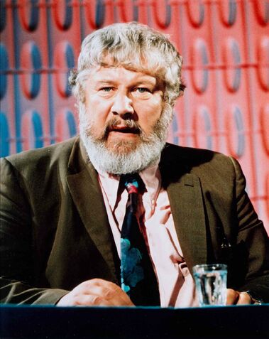 File:Ustinov03.jpg