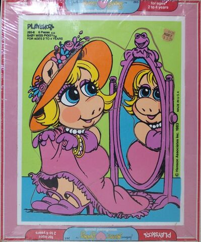 File:Playskool1983BabyPiggyDressup6pcs.jpg