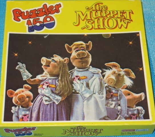File:Pigsinspacegroup-hestair.jpg