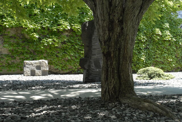 File:Noguchi museum091.jpg
