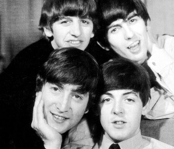 קובץ:The-Beatles-the-beatles-32839194-999-855 (2).jpg