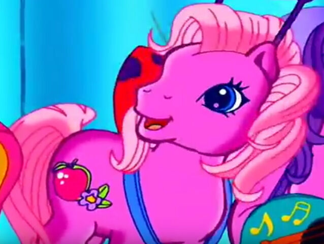 File:PinkiePieWrongCutieMark.jpg
