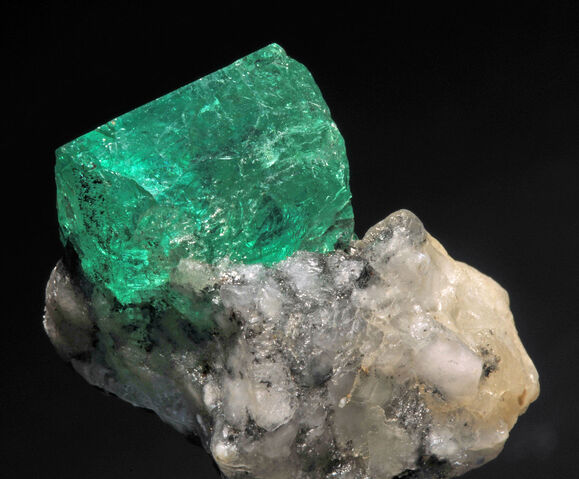 File:Emerald.jpg