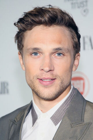 Fichier:William-Moseley-FIAT.jpg