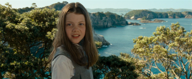 File:Lucycairparavel.png