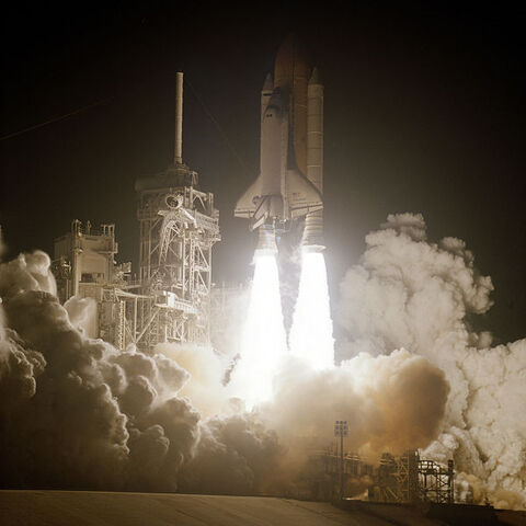 File:600px-STS-109 launch.jpg