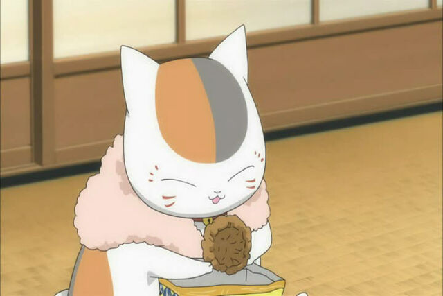 File:Naynko-sensei-eats-chips.jpg