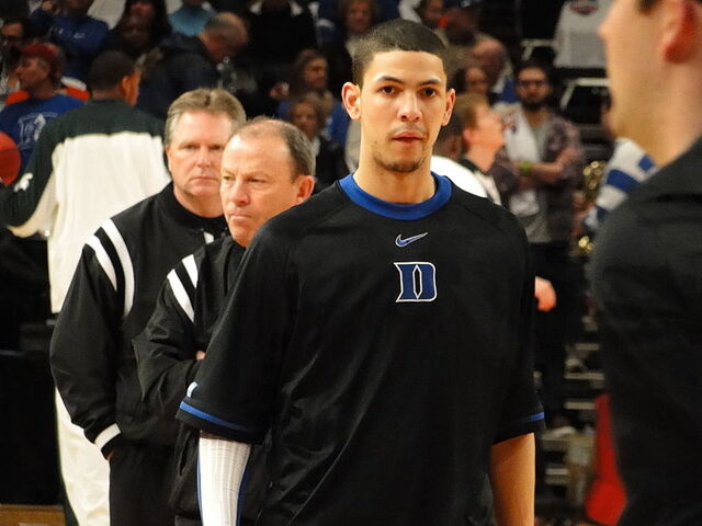 File:Austin Rivers warmup.jpg