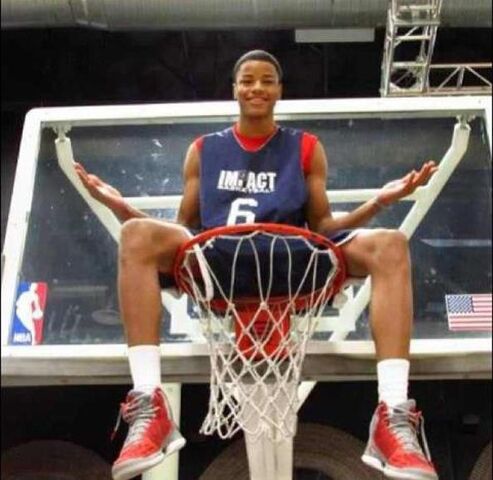 File:2013 Anthony Roberson large.jpg