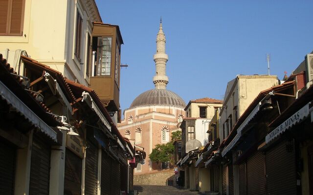 Fișier:Mosque in Rhodos - Greece.jpg