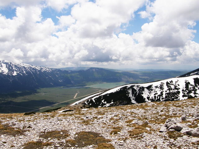 File:Pogled s vrha vrana na blidinje jezero.jpg