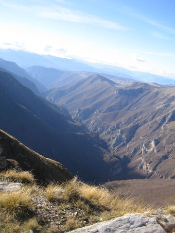 File:- - - Kanjon Rakitnice sa Drstve iznad Međeđe (16224449).jpg