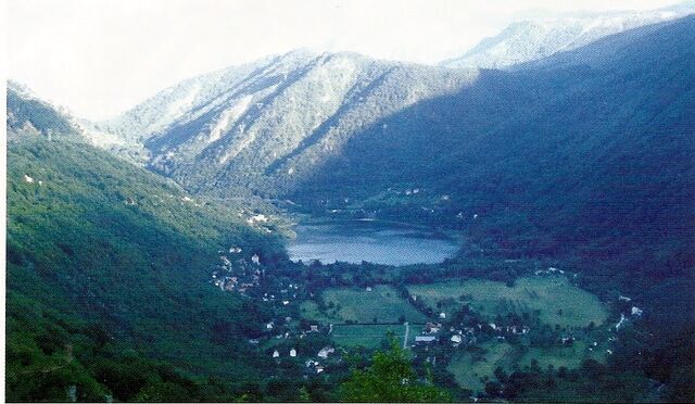 File:Boracko jezero.jpg
