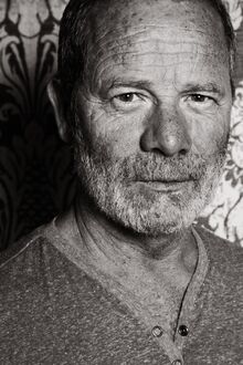 720full-peter-mullan