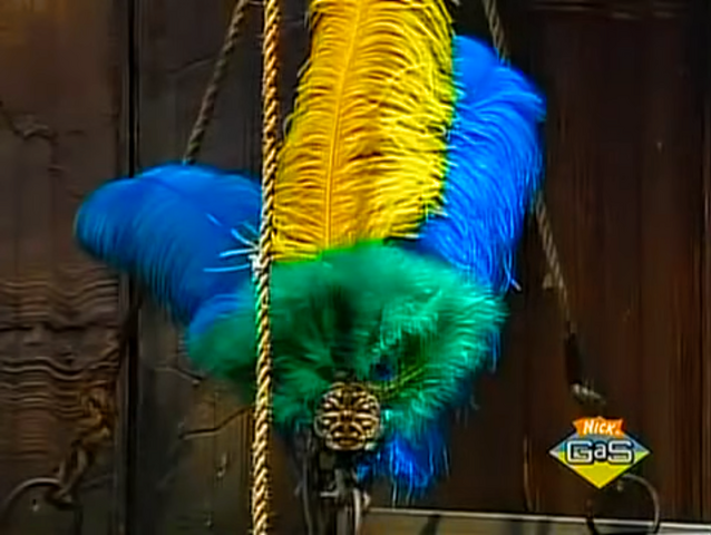 File:Plumed Headdress of Cosa-Rara.png