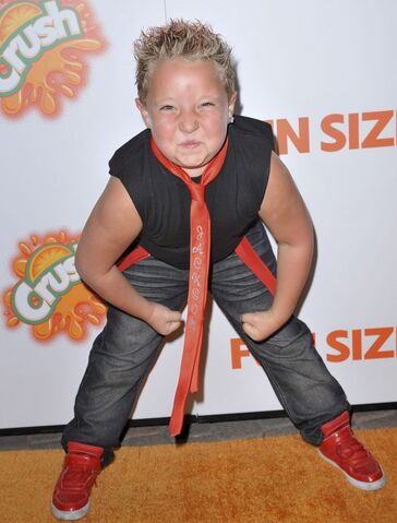 File:Jackson-nicoll-premiere-fun-size-02.jpg