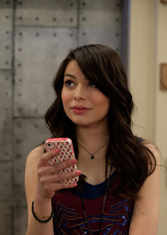 Datei:Miranda-cosgrove-1337050884.jpg