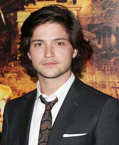 File:Thomas-mcdonell-premiere-fun-size-01.jpg
