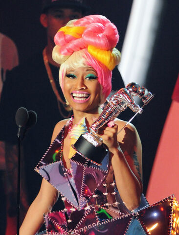 File:Nicki VMA.jpg