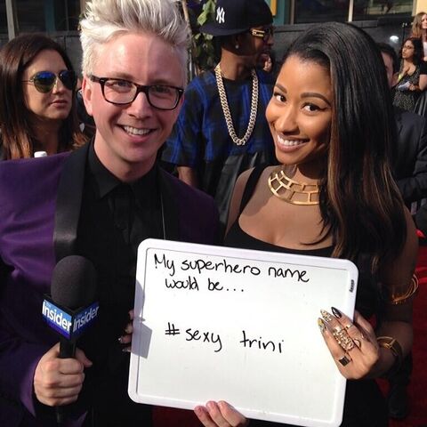 File:Nicki movie award 5.jpg
