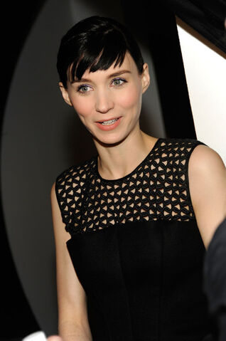 File:Calvin+Klein+Collection+Front+pf1j-MOjHswl.jpg