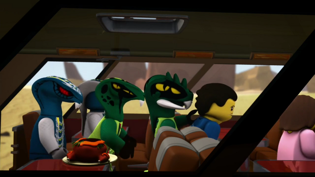 File:6SnakesBus.png