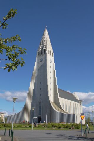 Plik:Hallgrímskirkja.jpg