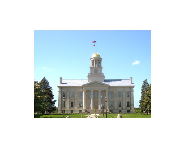 File:Iwa City Capitol-4077.jpg