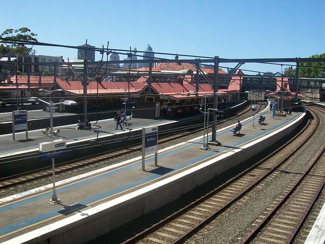 File:Redfern railway station.jpg