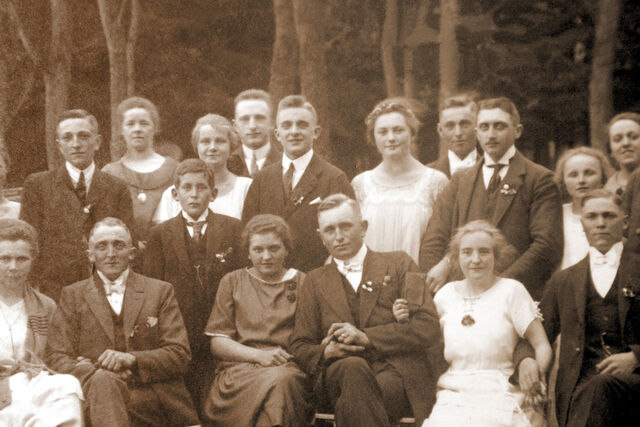 Datei:Tante berta albert sen.jpg