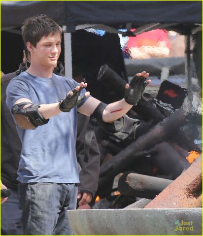 File:Logan-lerman-alexandra-daddario-percy06.jpg