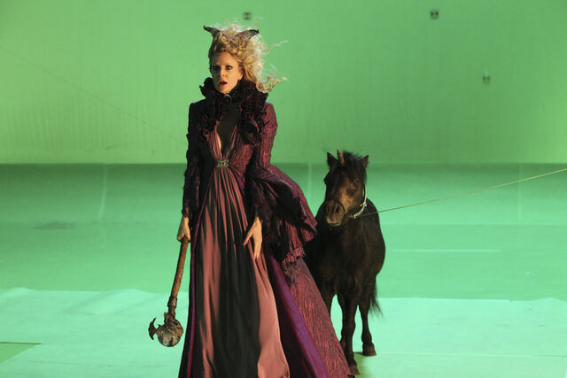 Ficheiro:1x02-bastidores-17.jpg