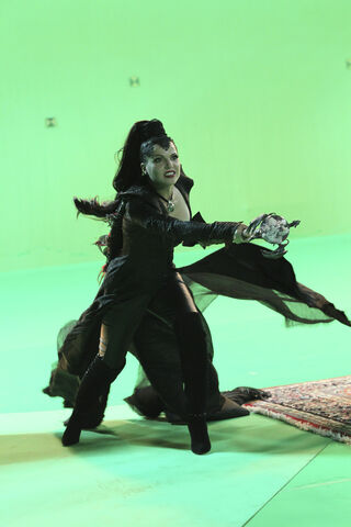 Ficheiro:1x02-bastidores-11.jpg