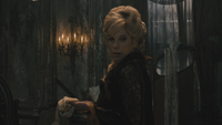 Into the Woods Marâtre couteau chiffon Careful My Toe mini.png