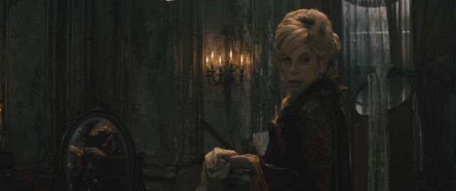 Fichier:Into the Woods Marâtre couteau chiffon.png