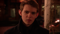 5x19 Peter Pan pire que mauvais retour alliance.png