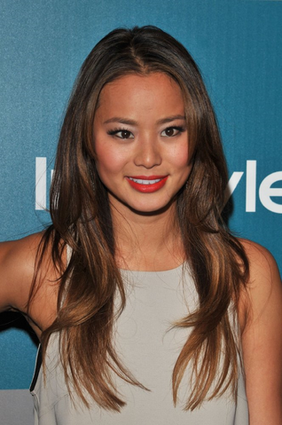 Fichier:Jamie Chung Infobox.png