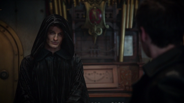 Fichier:6x14 Gideon entrée Nautilus Killian Jones dos sourire.png
