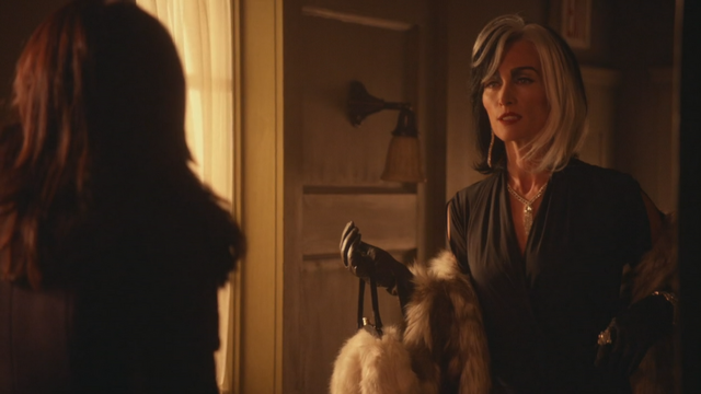Fichier:5x13 Regina Mills Cruella d'Enfer retrouvailles demande aide.png