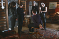 4x15 Photo promo 1